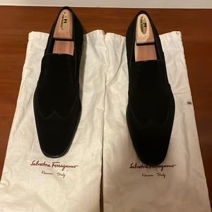 Ferragamo Black Suede Wingtip Loafers size 10.5 US.